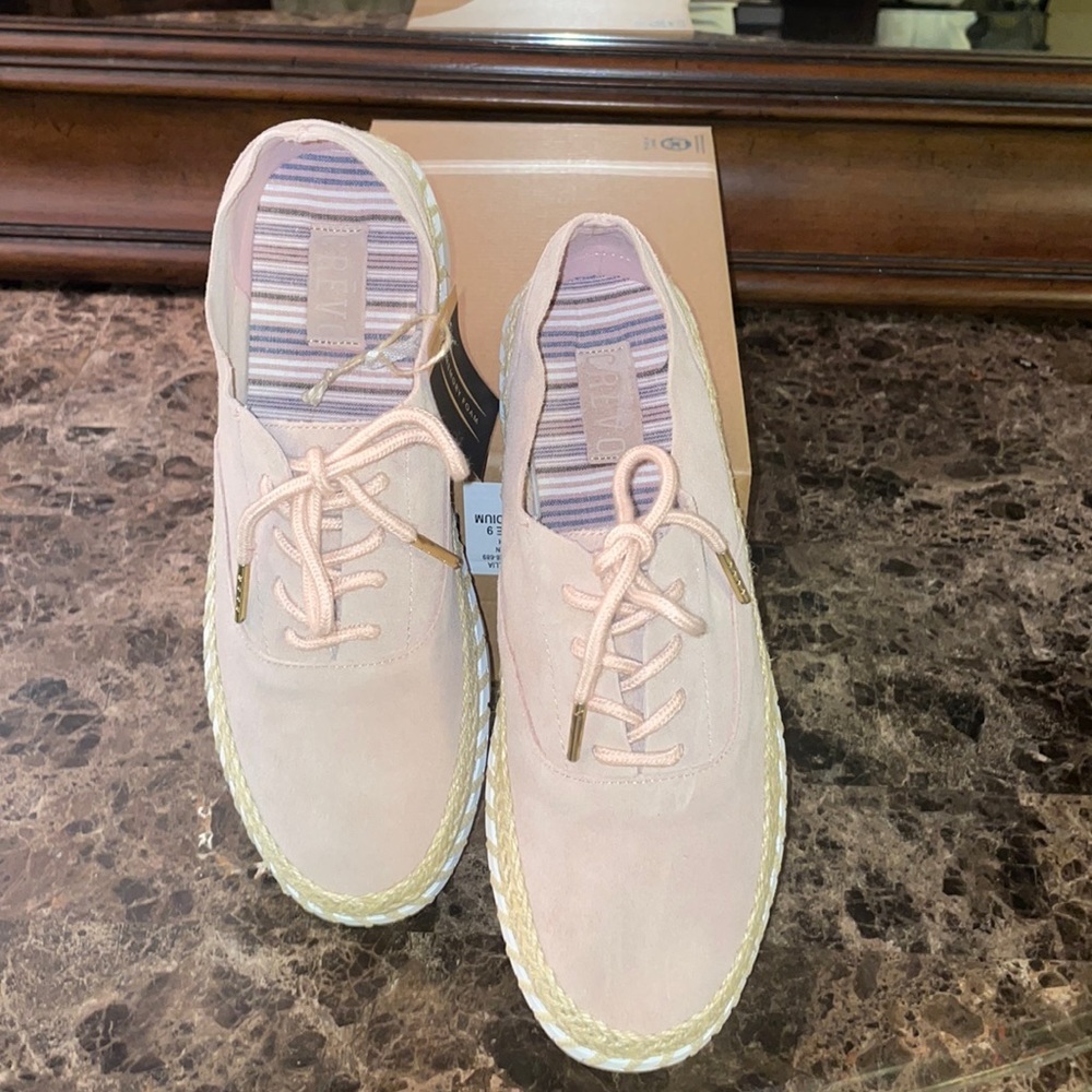 COPY - Crevice Women’s footwear blush color size 9